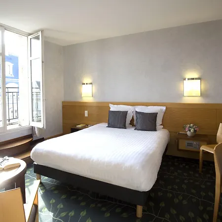 Otel De Normandie