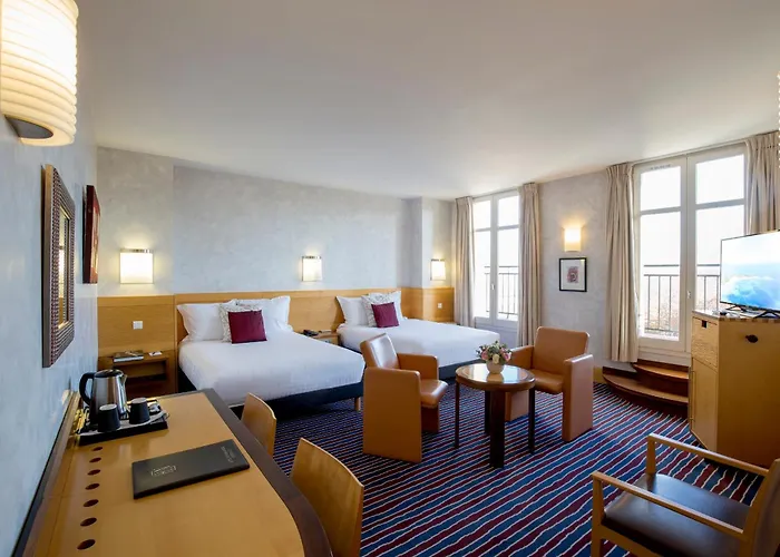 ホテル De Normandie 4*