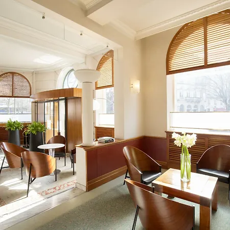 De Normandie Hotel 4*